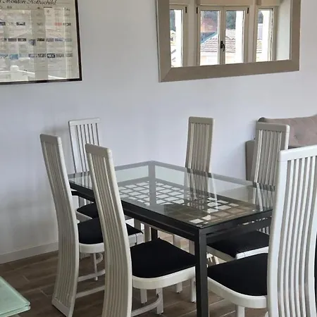 Centre T6 Climatisé, Grand Comfort Appartement