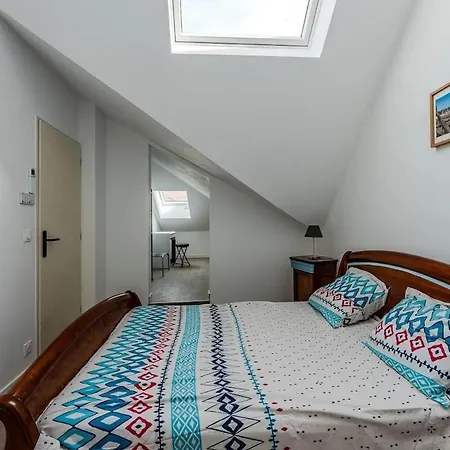 Centre T6 Climatise, Grand Comfort Apartment