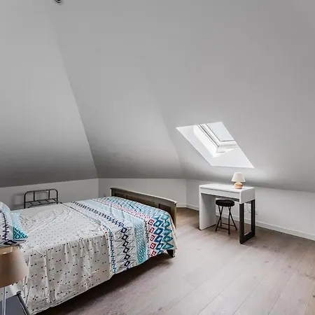 Centre T6 Climatisé, Grand Comfort *